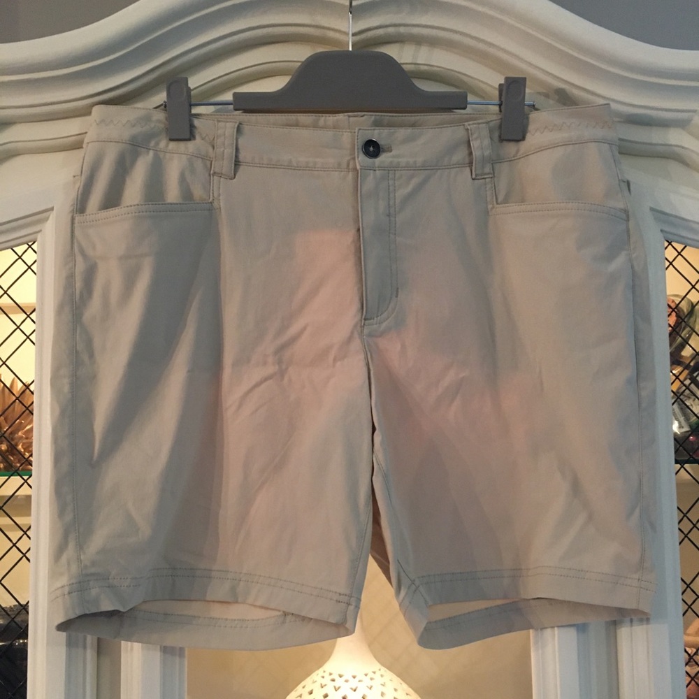 Eddie Bauer Horizon Shorts